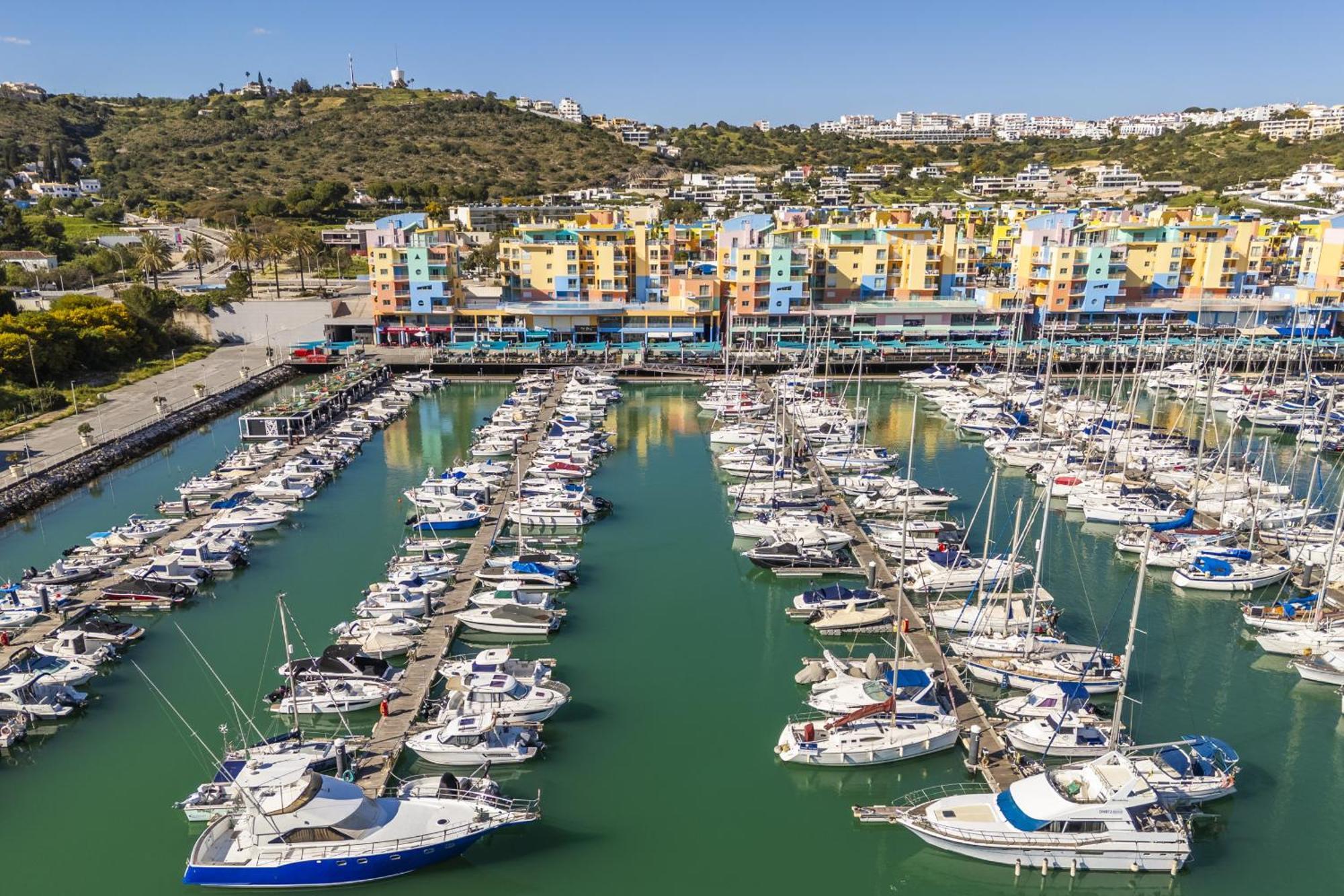 Marina Breeze Apartment With Pool - 900M From The Beach Αλμπουφέιρα Εξωτερικό φωτογραφία
