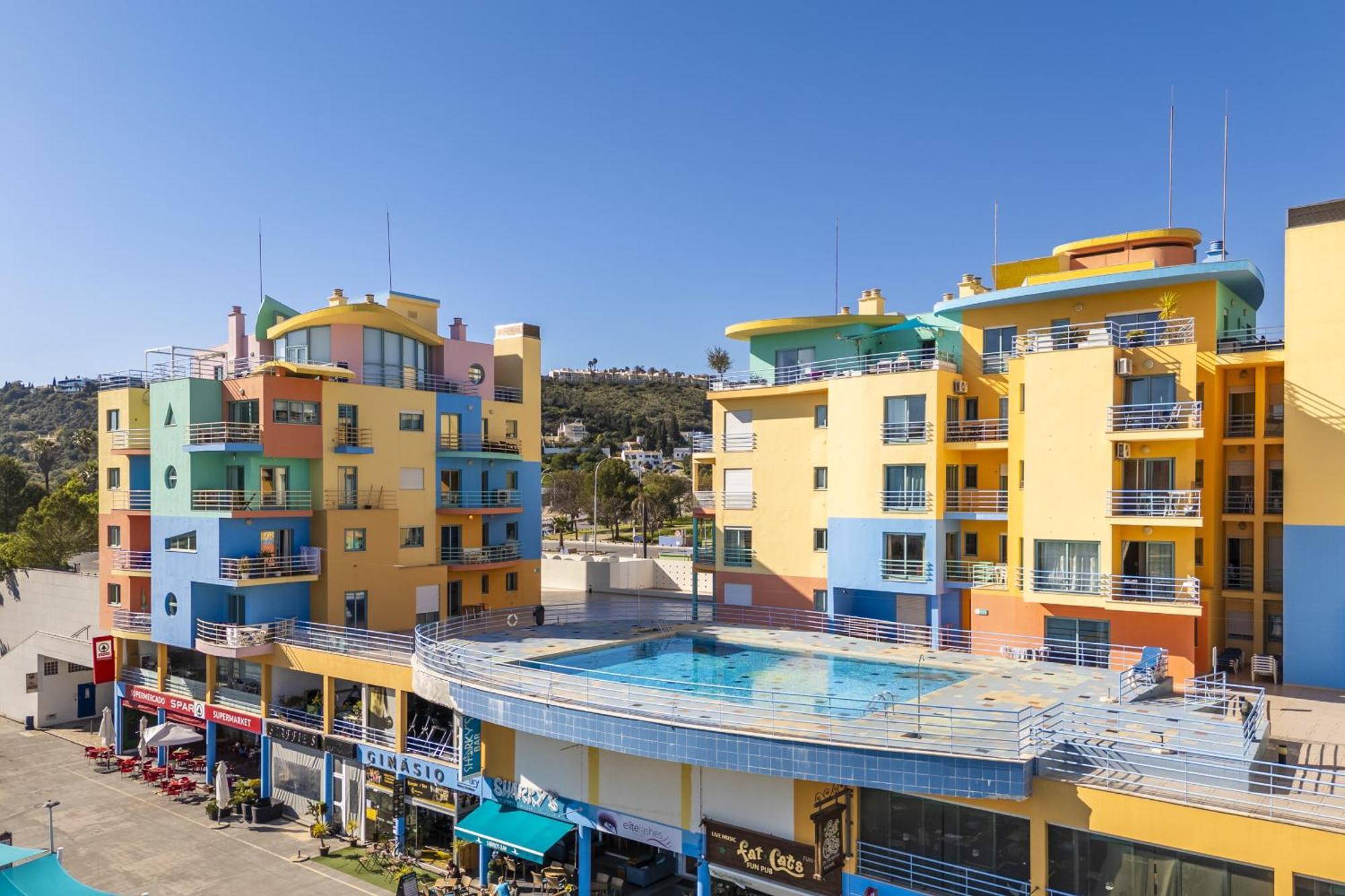 Marina Breeze Apartment With Pool - 900M From The Beach Αλμπουφέιρα Εξωτερικό φωτογραφία