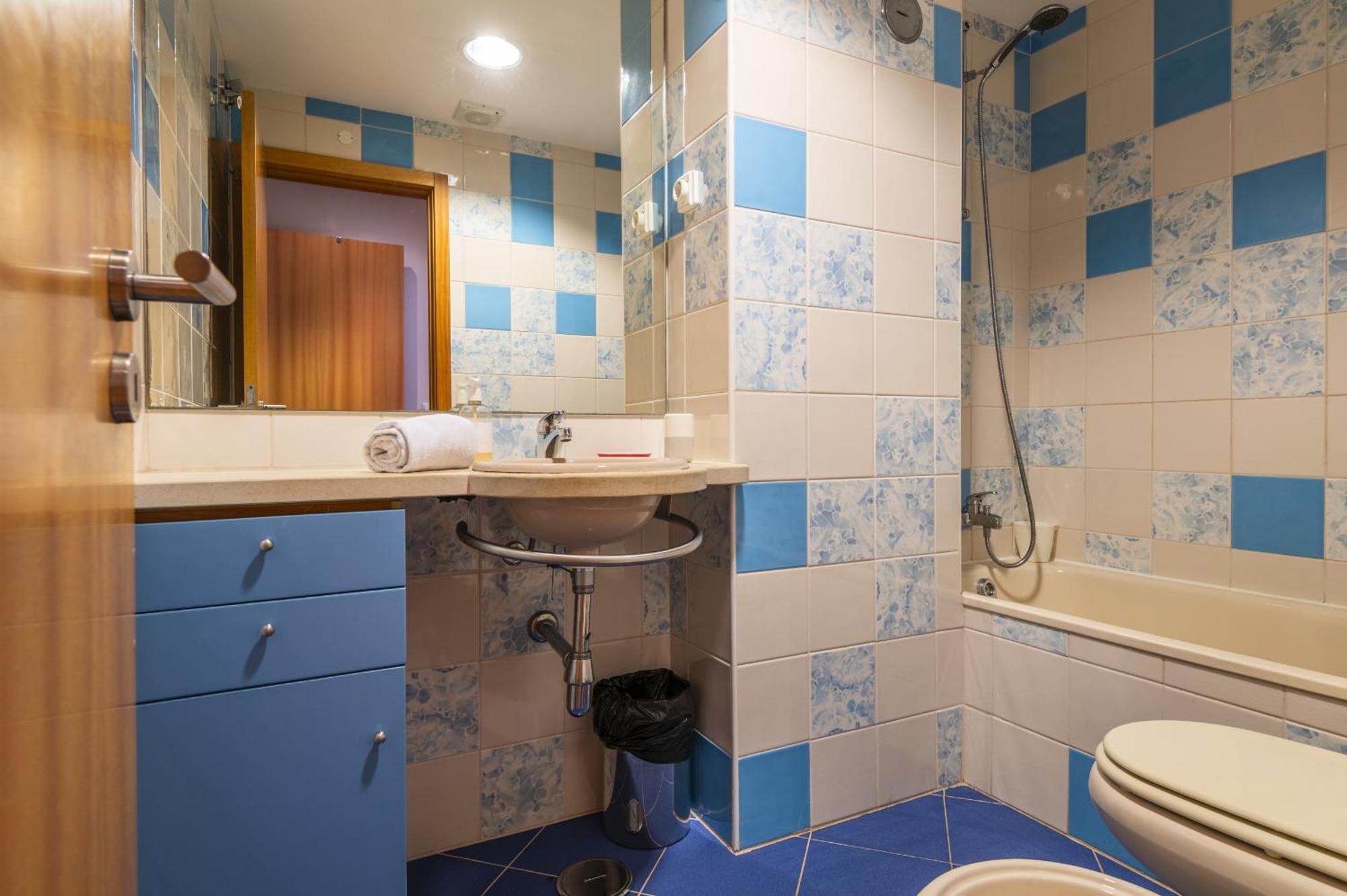 Marina Breeze Apartment With Pool - 900M From The Beach Αλμπουφέιρα Εξωτερικό φωτογραφία