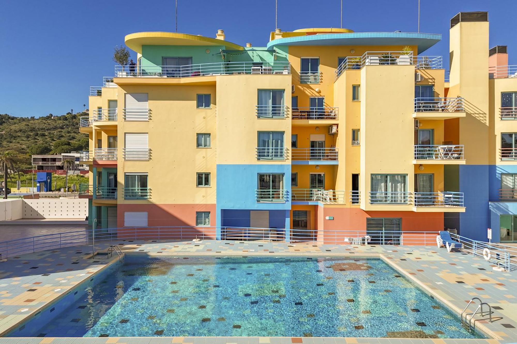 Marina Breeze Apartment With Pool - 900M From The Beach Αλμπουφέιρα Εξωτερικό φωτογραφία